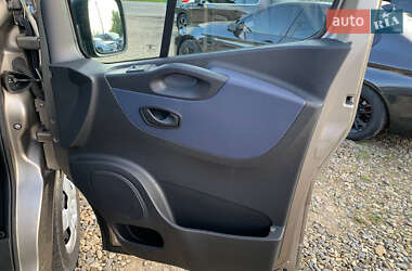 Минивэн Opel Vivaro 2016 в 