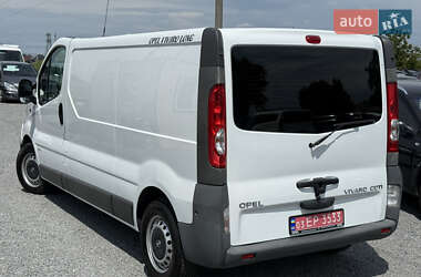 Вантажний фургон Opel Vivaro 2013 в Рівному