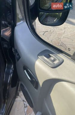 Мінівен Opel Vivaro 2013 в 
