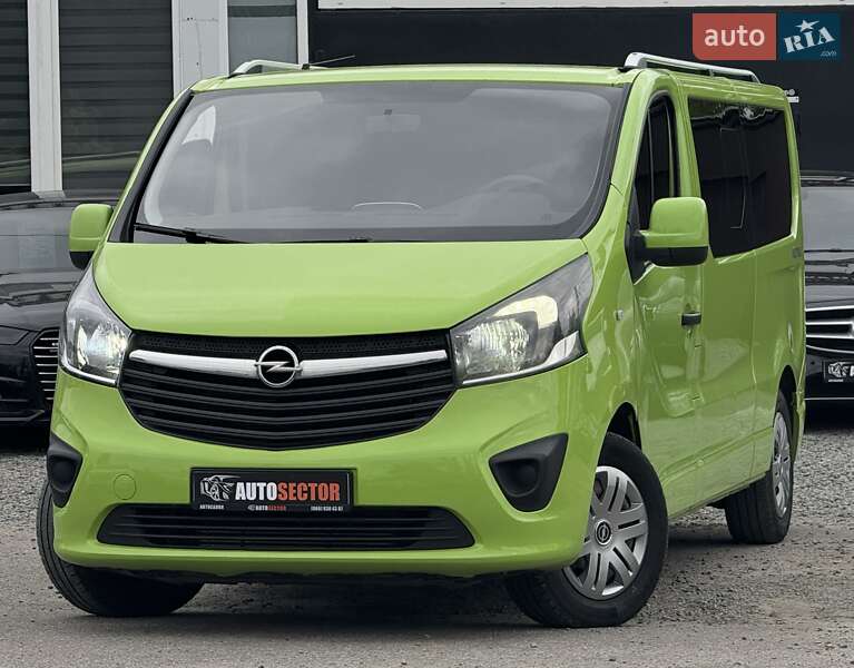 Минивэн Opel Vivaro 2015 в Харькове