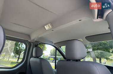 Мінівен Opel Vivaro 2013 в 
