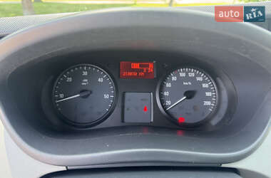 Мінівен Opel Vivaro 2013 в 
