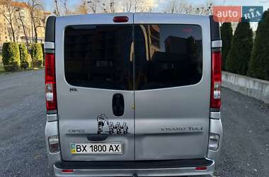 Мінівен Opel Vivaro 2011 в 