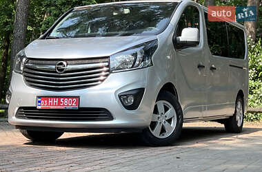 Минивэн Opel Vivaro 2019 в 