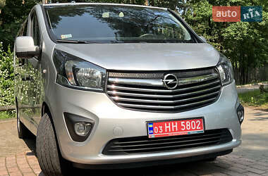 Минивэн Opel Vivaro 2019 в 