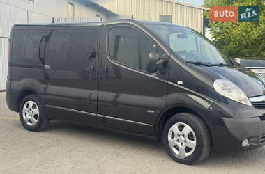 Мінівен Opel Vivaro 2013 в 