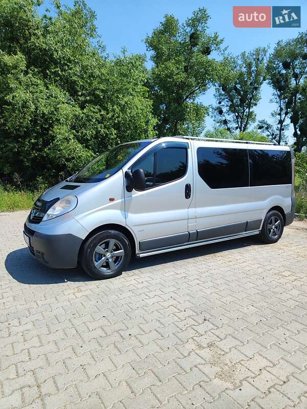 Минивэн Opel Vivaro 2008 в 
