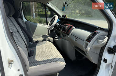 Минивэн Opel Vivaro 2007 в 