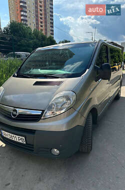 Минивэн Opel Vivaro 2013 в Киеве