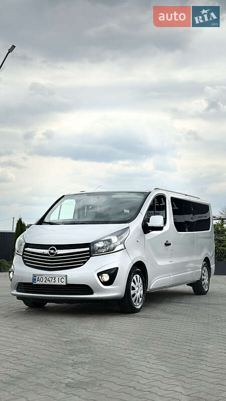 Opel Vivaro 2015