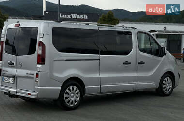 Минивэн Opel Vivaro 2015 в 