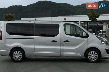 Минивэн Opel Vivaro 2015 в 
