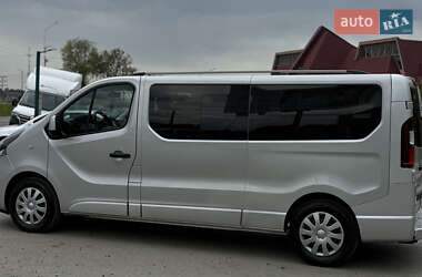 Минивэн Opel Vivaro 2015 в 