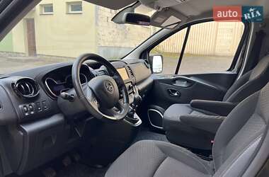 Минивэн Opel Vivaro 2016 в 