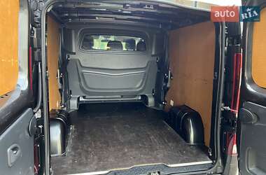 Минивэн Opel Vivaro 2016 в 