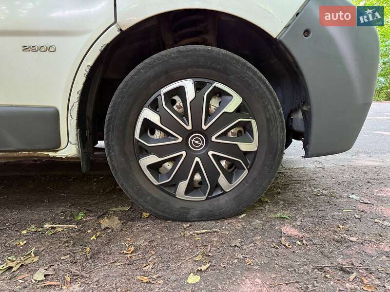 Мінівен Opel Vivaro 2003 в Києві