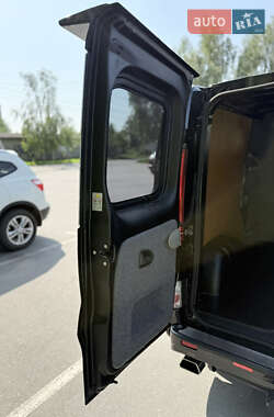 Минивэн Opel Vivaro 2012 в 