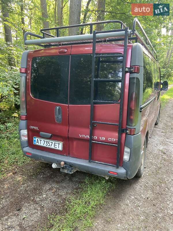 Мінівен Opel Vivaro 2005 в Івано-Франківську