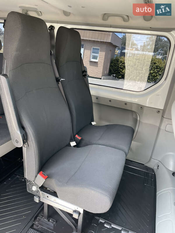Минивэн Opel Vivaro 2013 в Черновцах