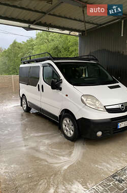Минивэн Opel Vivaro 2007 в Отынии