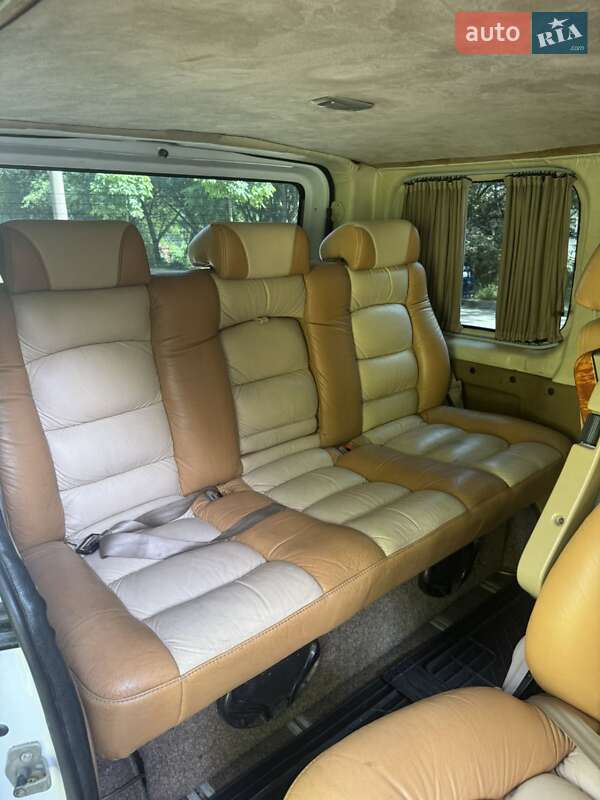 Минивэн Opel Vivaro 2003 в Черновцах