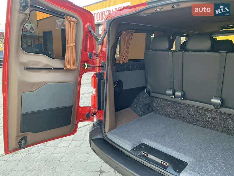 Мінівен Opel Vivaro 2020 в Черкасах фото 15 Мінівен Opel Vivaro 2020 в Черкасах