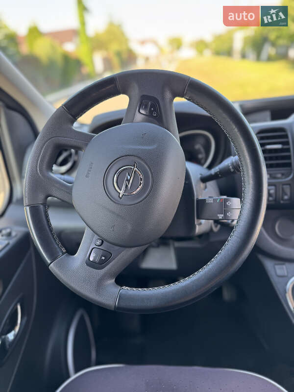 Минивэн Opel Vivaro 2018 в Киеве фото 31 Минивэн Opel Vivaro 2018 в Киеве