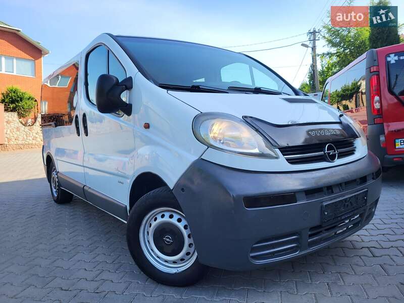Мінівен Opel Vivaro 2002 в Хмельницькому