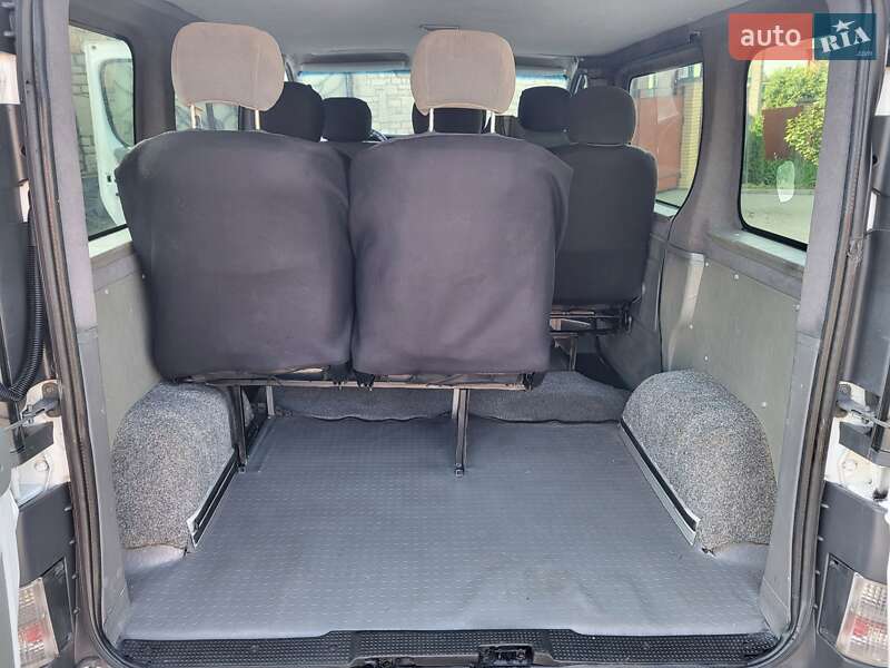 Мінівен Opel Vivaro 2002 в Хмельницькому