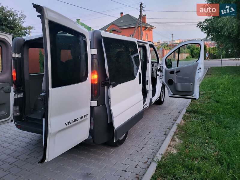 Мінівен Opel Vivaro 2002 в Хмельницькому