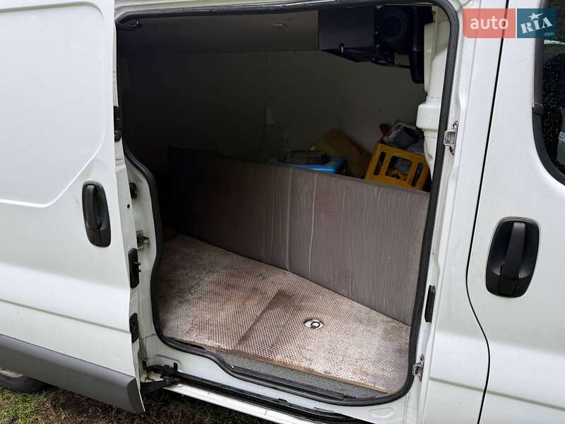 Грузовой фургон Opel Vivaro 2014 в Киеве