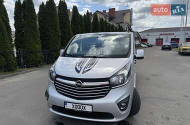 Минивэн Opel Vivaro 2017 в Львове