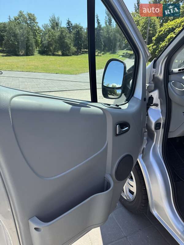 Минивэн Opel Vivaro 2014 в Светловодске фото 13 Минивэн Opel Vivaro 2014 в Светловодске