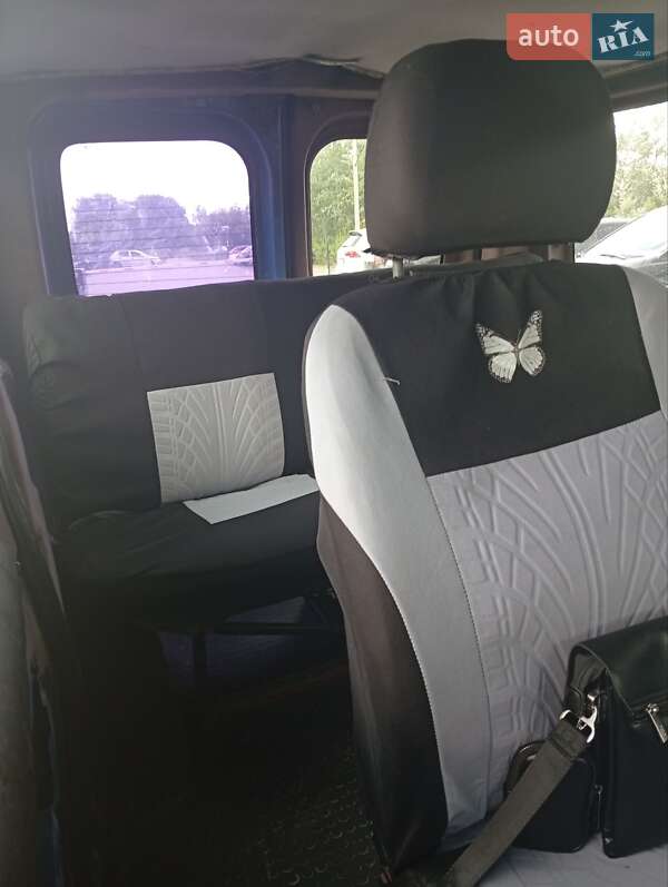 Минивэн Opel Vivaro 2001 в Львове