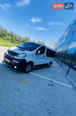 Мінівен Opel Vivaro 2004 в Львові