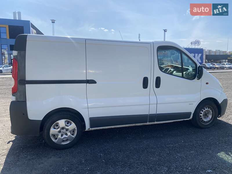 Інші вантажівки Opel Vivaro 2012 в Софіївській Борщагівці