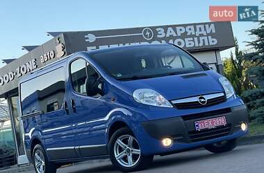 Мінівен Opel Vivaro 2014 в Сарнах