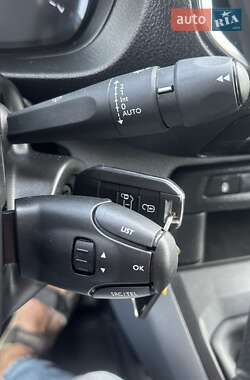 Грузовой фургон Opel Vivaro 2020 в 