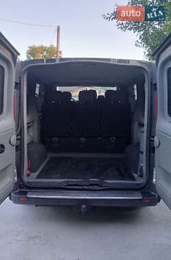 Мінівен Opel Vivaro 2009 в 