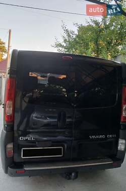 Мінівен Opel Vivaro 2009 в 