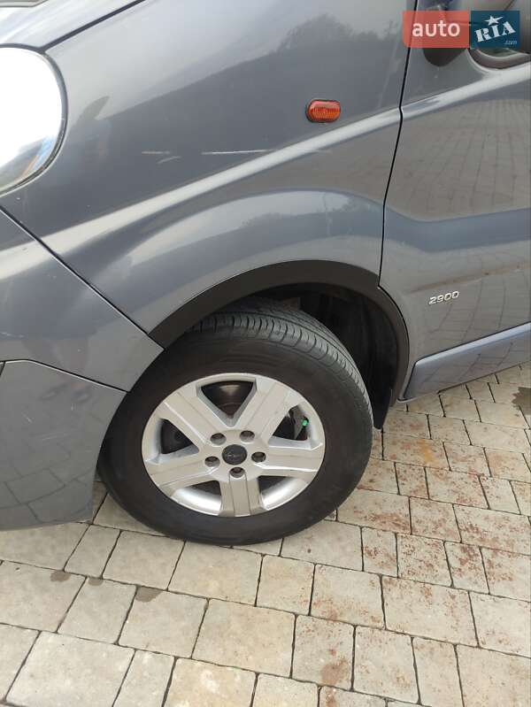 Минивэн Opel Vivaro 2010 в Львове