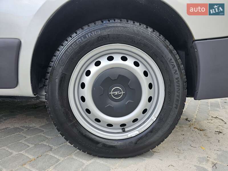 Мінівен Opel Vivaro 2009 в Івано-Франково