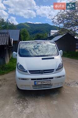 Минивэн Opel Vivaro 2002 в Косове