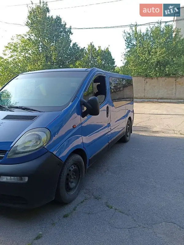 Opel Vivaro 2003