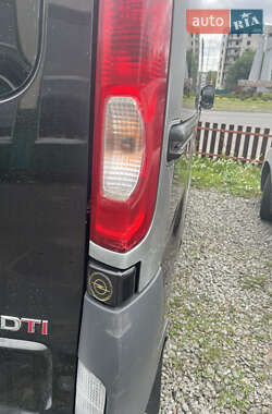 Минивэн Opel Vivaro 2007 в 