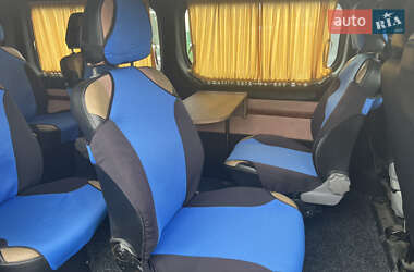 Минивэн Opel Vivaro 2007 в 