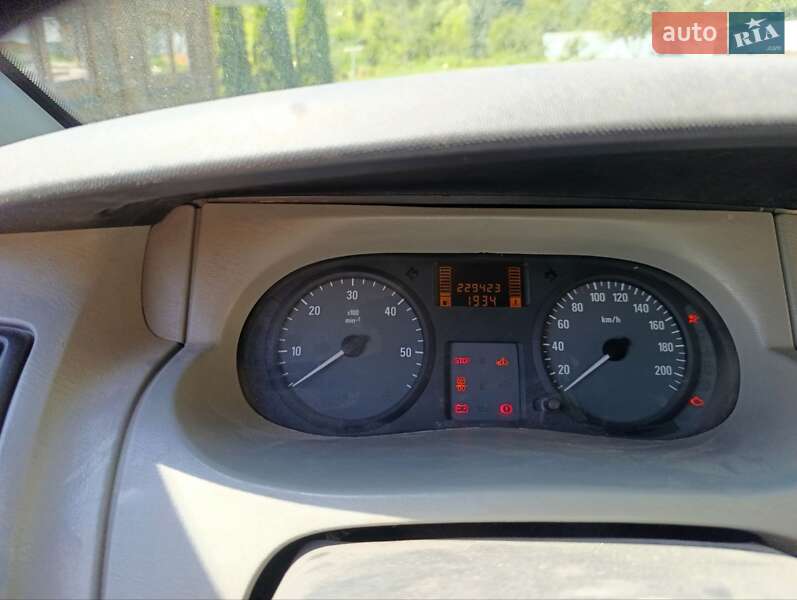 Минивэн Opel Vivaro 2008 в Львове