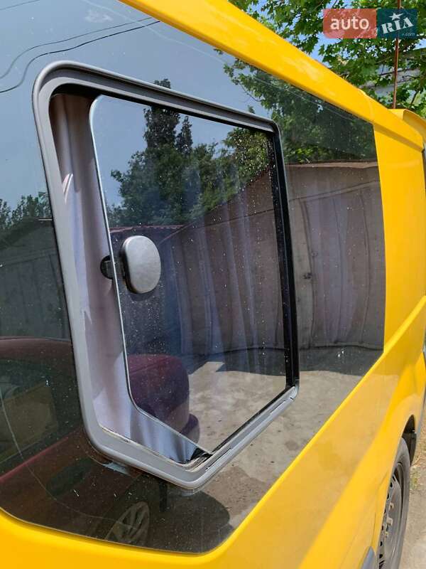 Грузовой фургон Opel Vivaro 2004 в Одессе
