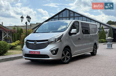 Мінівен Opel Vivaro 2015 в 