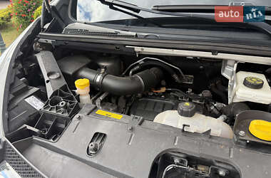 Мінівен Opel Vivaro 2015 в 